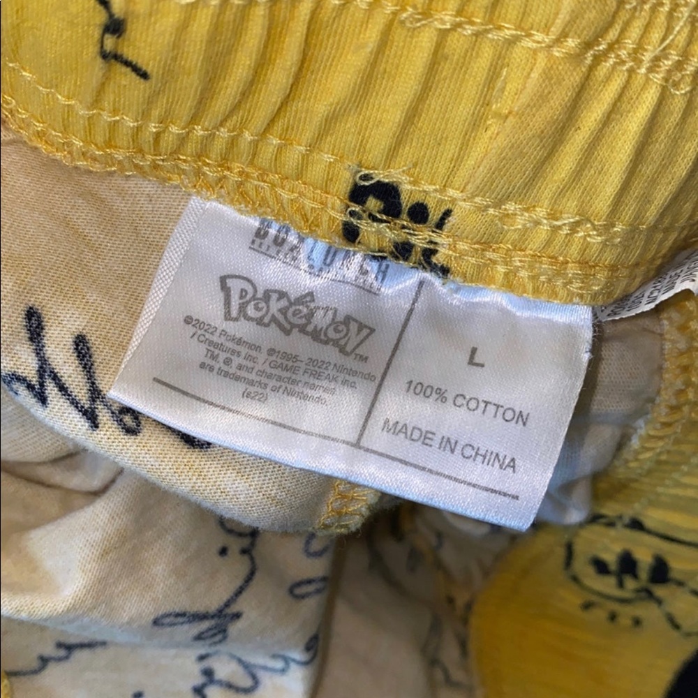 Pikachu logo all over Yellow Pants sleepwear Graphic design designer Size Large - Picture 4 of 4